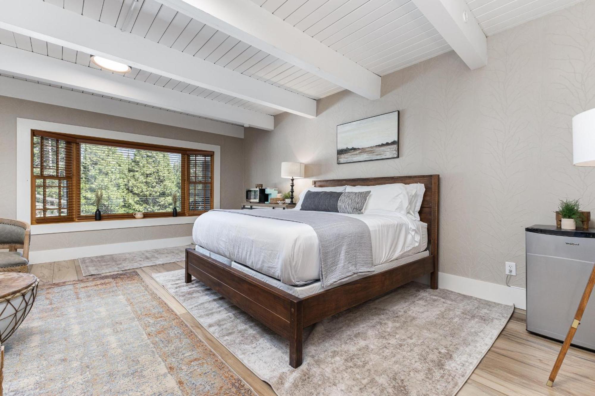 Big Pine Suite Cn Lodge R#1 Ponderosa Exterior photo